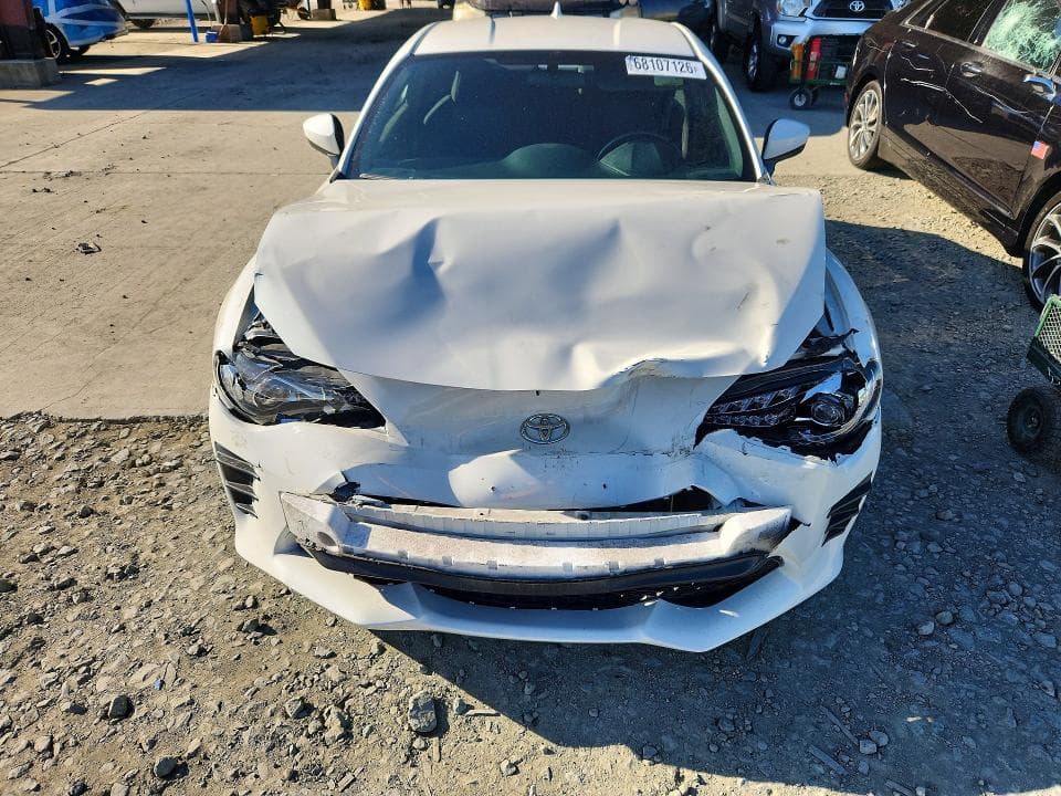 2017 TOYOTA 86 BASE 5