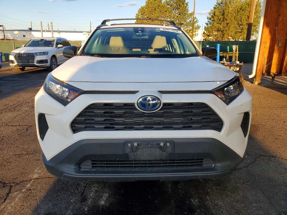 2021 TOYOTA RAV4 LE 5