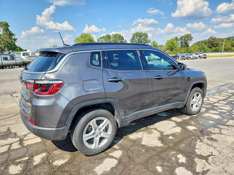2023 JEEP COMPASS LATITUDE 3