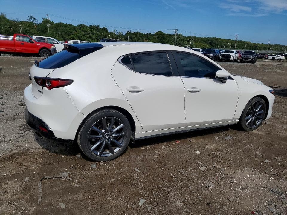 2022 MAZDA 3 SELECT 3
