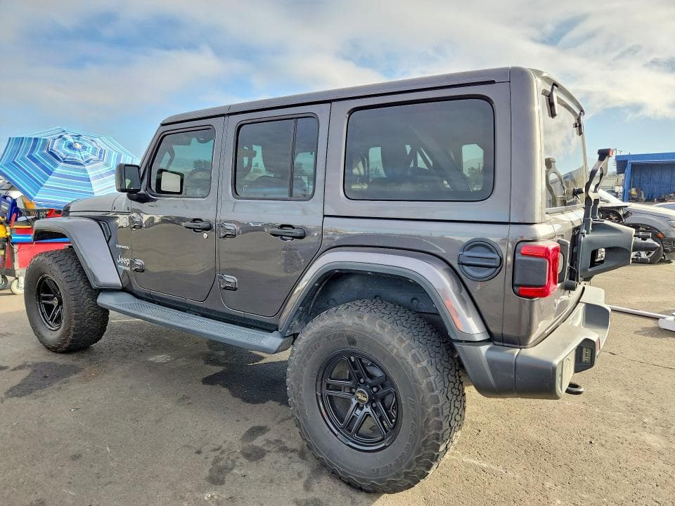 2018 JEEP WRANGLER UNLIMITED SAHARA 2