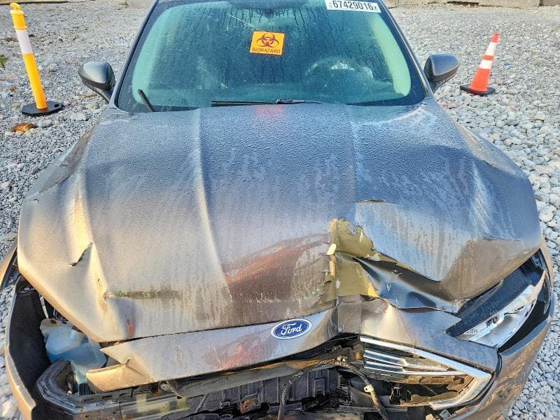 2017 FORD FUSION SE 11