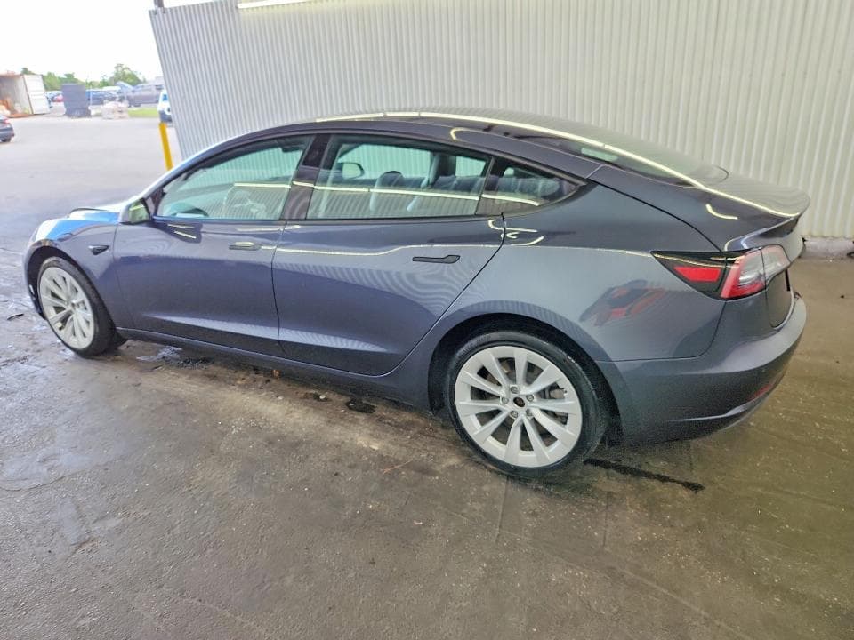 2022 TESLA MODEL 3 2