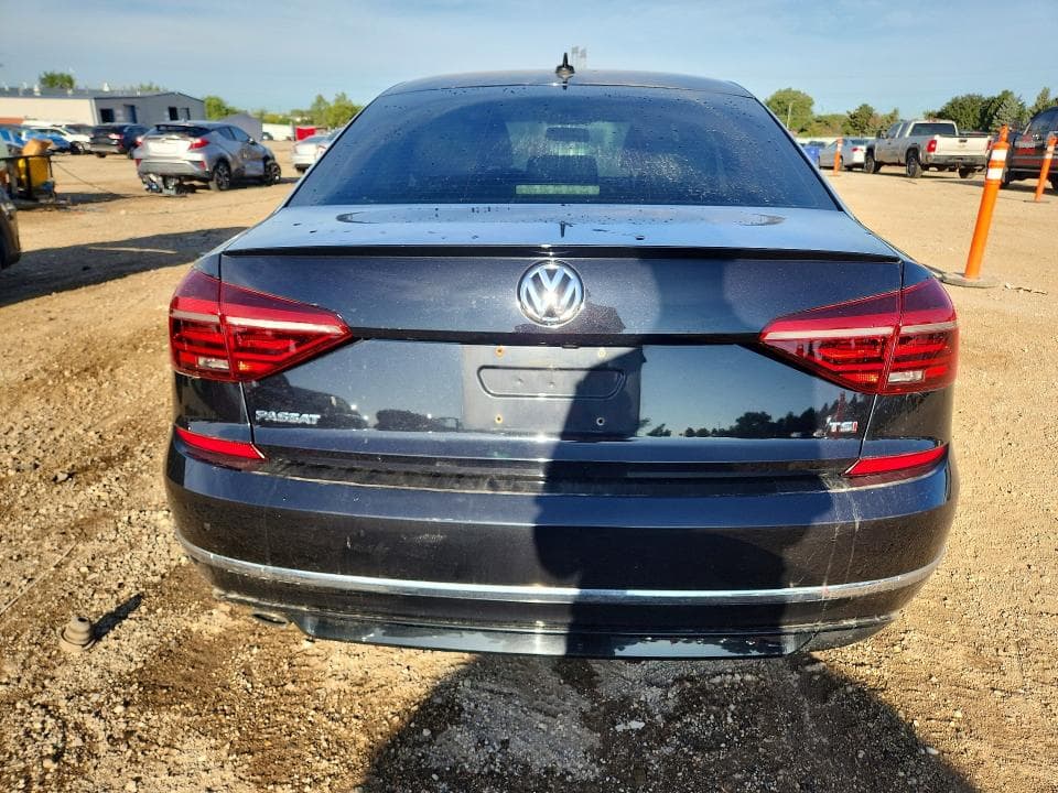 2018 VOLKSWAGEN PASSAT S 6
