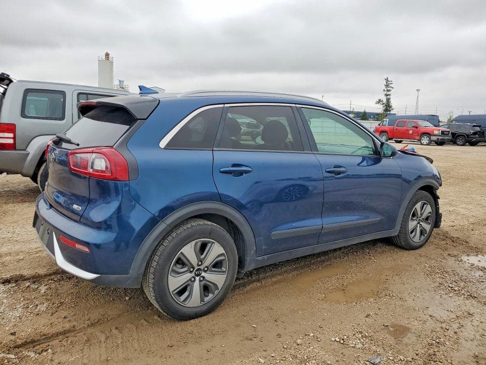2019 KIA NIRO LX 3