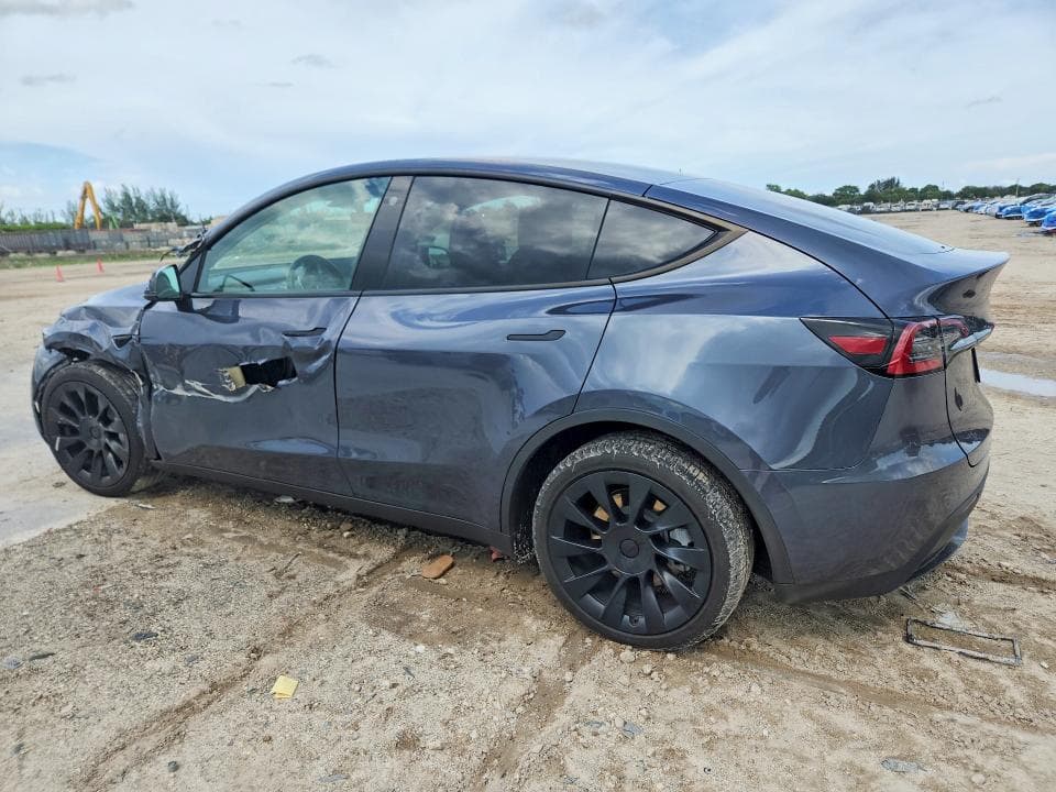 2023 TESLA MODEL Y 2