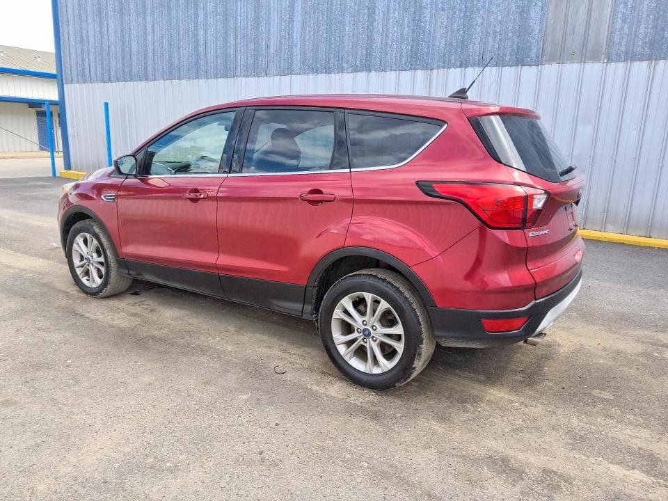 2019 FORD ESCAPE SE 2