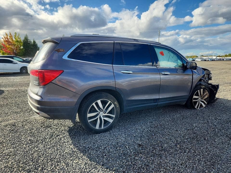 2017 HONDA PILOT TOURING 3