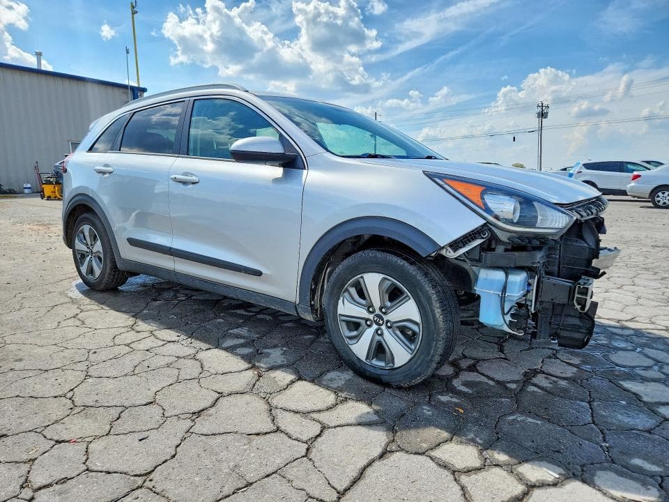 2019 KIA NIRO LX 4