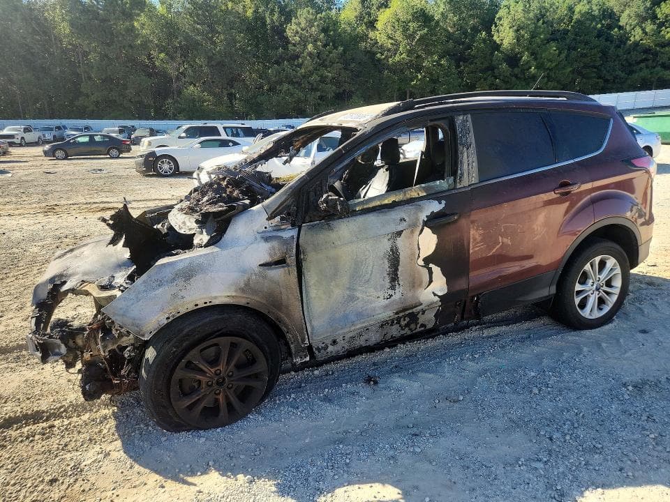 2018 FORD ESCAPE SE - 1