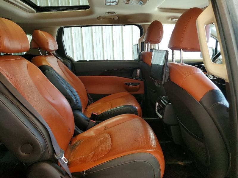 2022 KIA CARNIVAL SX PRESTIGE 11