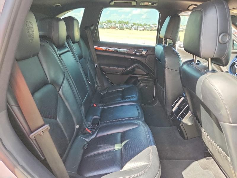 2017 PORSCHE CAYENNE 10