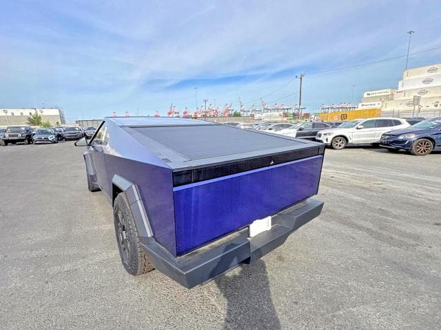 2024 TESLA CYBERTRUCK 3