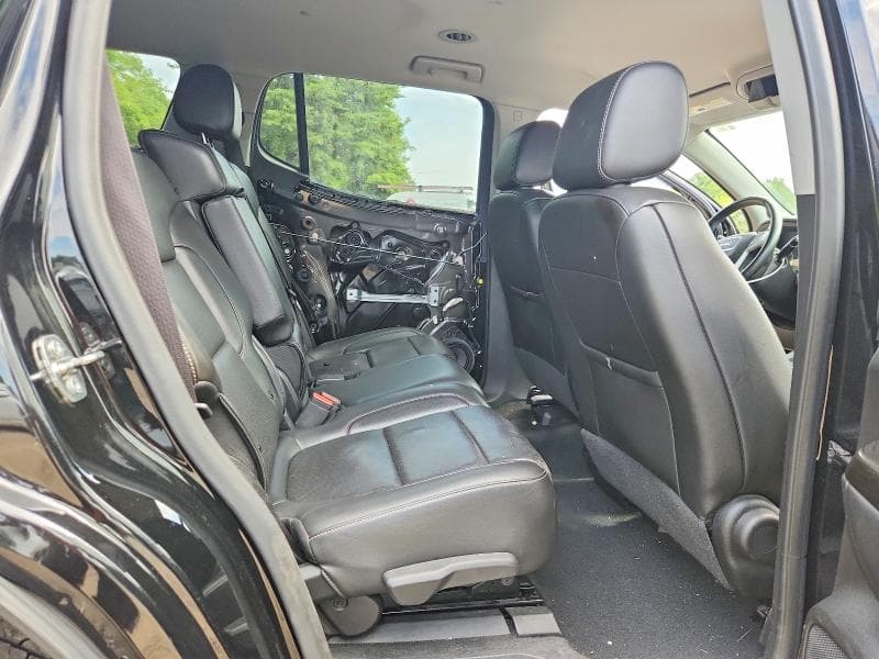 2023 GMC ACADIA SLT 10