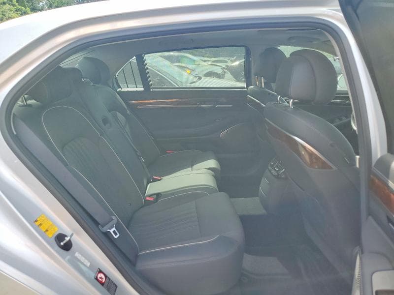 2019 GENESIS G90 PREMIUM 10