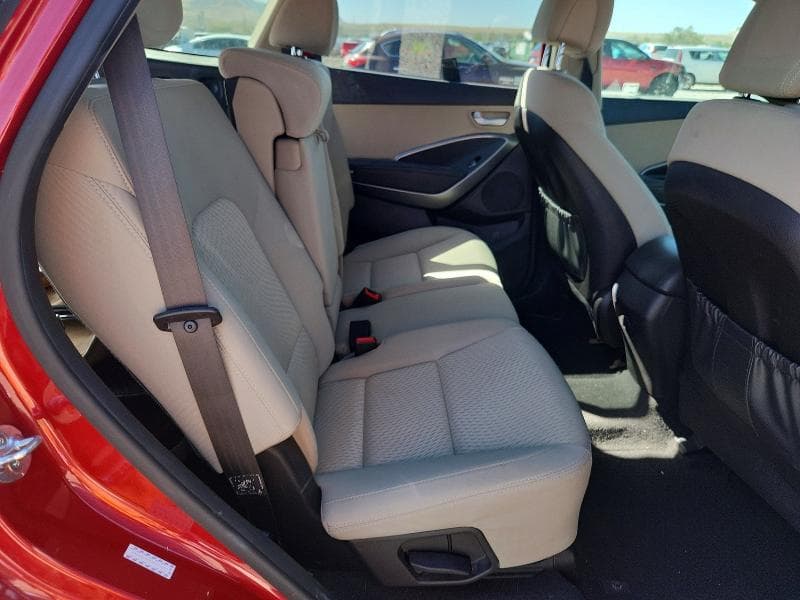 2017 HYUNDAI SANTA FE SE 11