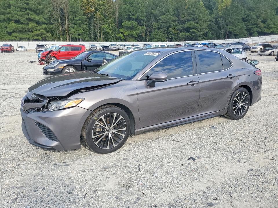 2019 TOYOTA CAMRY SE