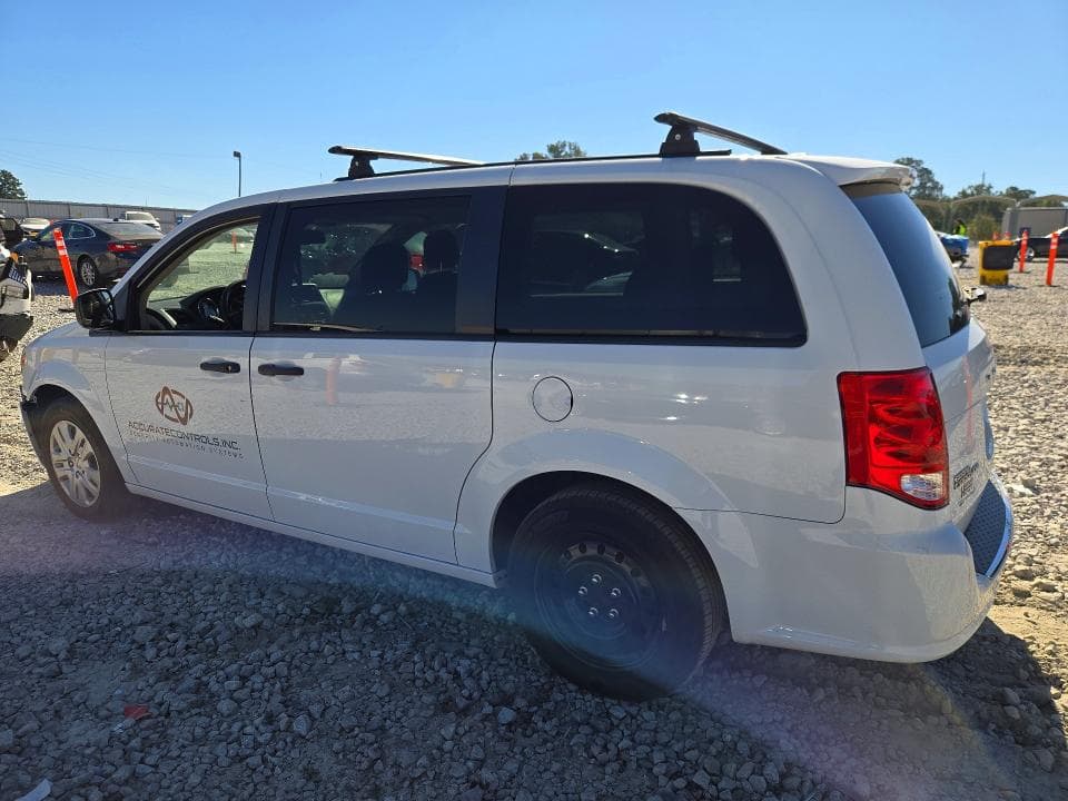 2020 DODGE GRAND CARAVAN SE 2