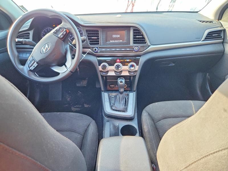 2019 HYUNDAI ELANTRA SE 8