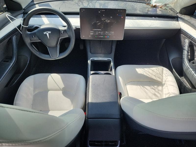 2023 TESLA MODEL 3 8