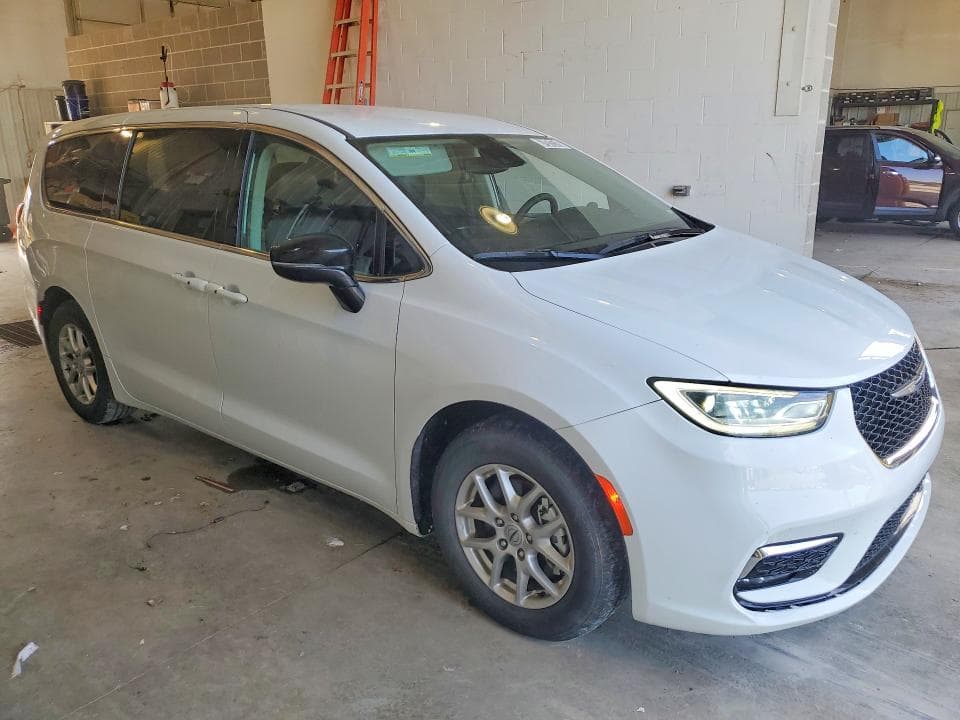 2024 CHRYSLER PACIFICA TOURING L 4