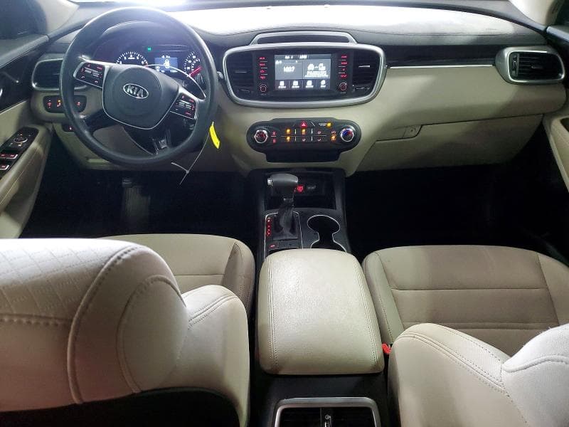 2019 KIA SORENTO LX 8