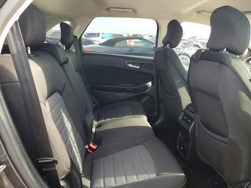 2018 FORD EDGE SE 10