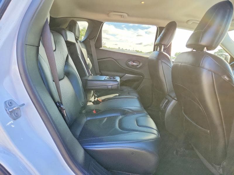 2019 JEEP CHEROKEE LIMITED 11