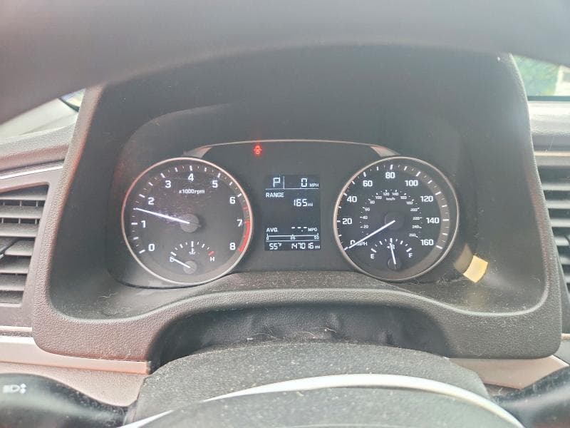 2017 HYUNDAI ELANTRA SE 9