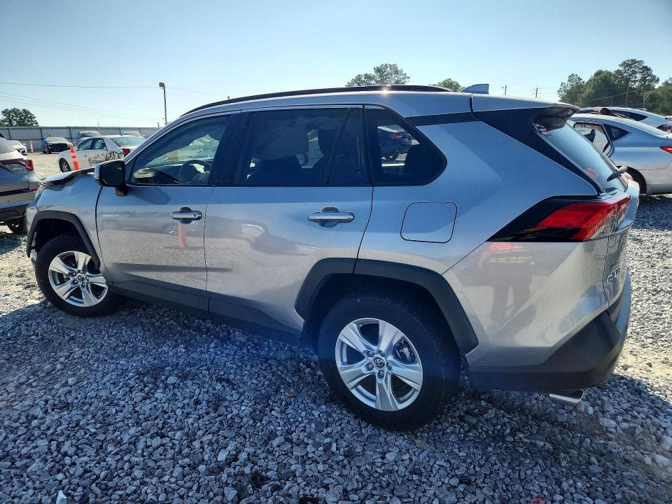 2019 TOYOTA RAV4 XLE 2
