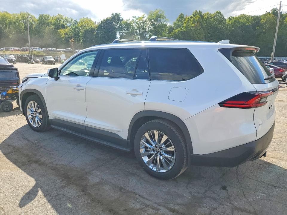 2026 TOYOTA GRAND HIGHLANDER PLATINUM 2