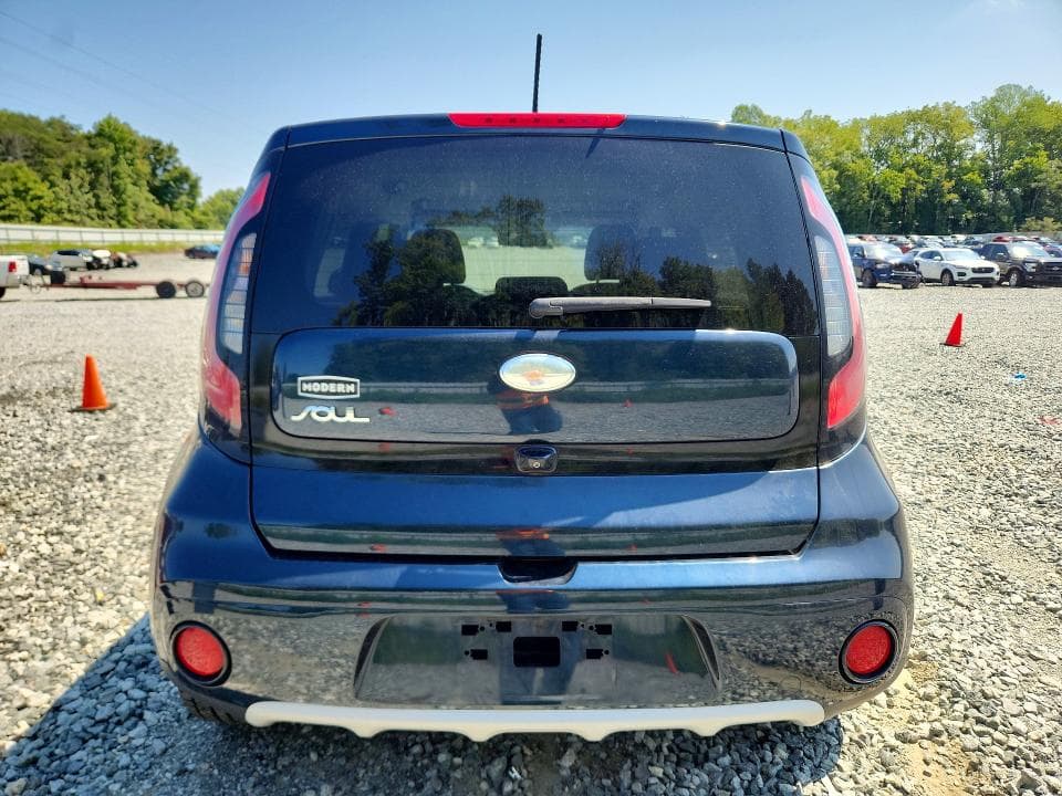 2019 KIA SOUL + 6