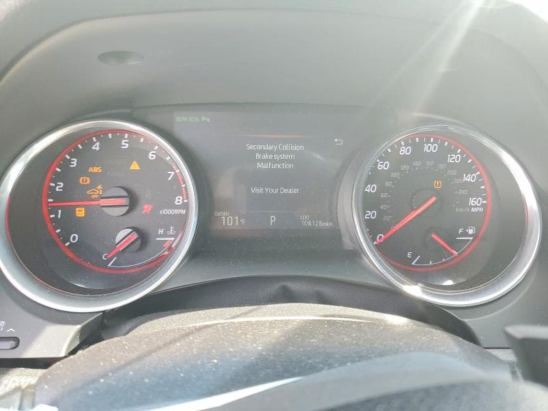 2018 TOYOTA CAMRY XSE 9