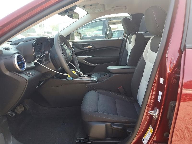 2025 CHEVROLET TRAX LS 7