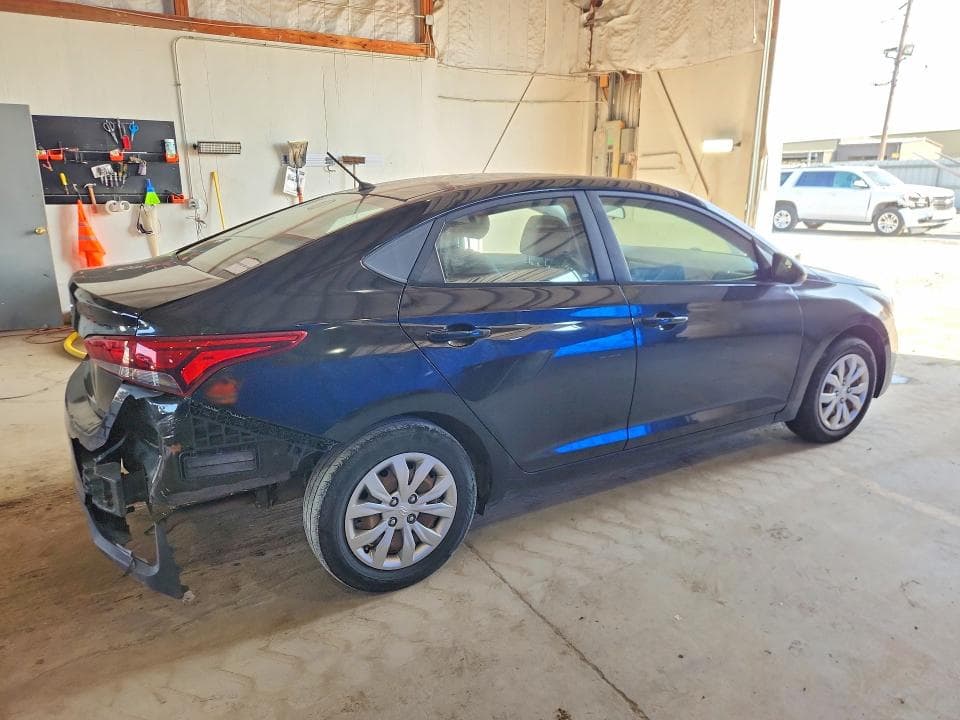 2018 HYUNDAI ACCENT SE 3
