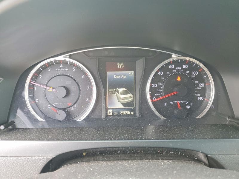 2017 TOYOTA CAMRY SE 9