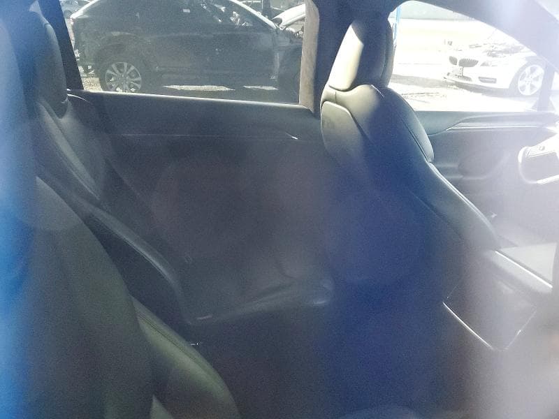 2022 TESLA MODEL X 8