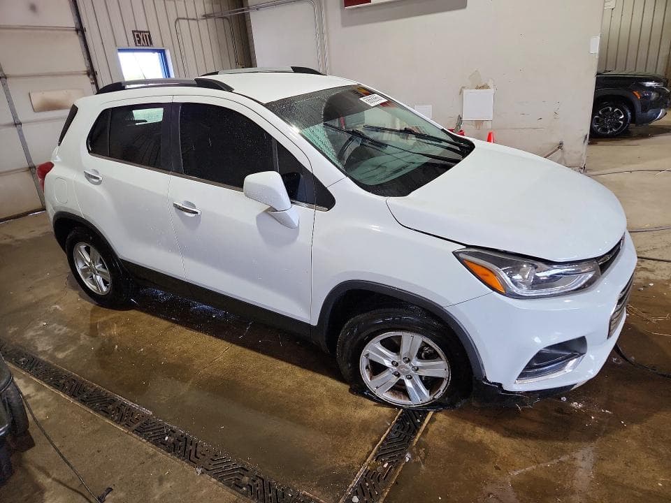 2019 CHEVROLET TRAX 1LT 4