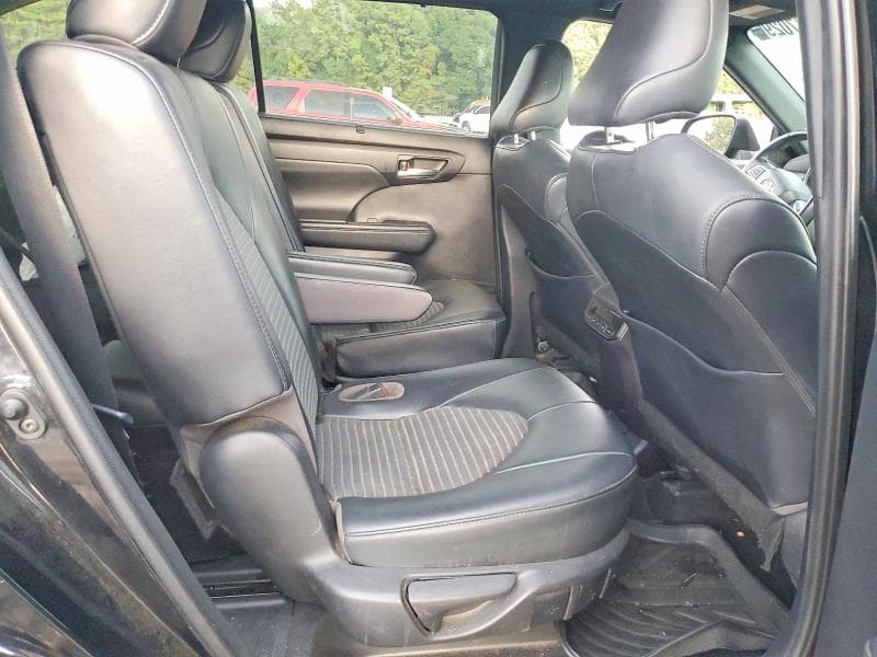 2021 TOYOTA HIGHLANDER XSE 11
