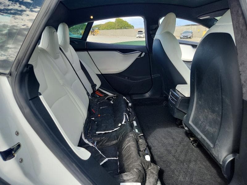 2020 TESLA MODEL S 10