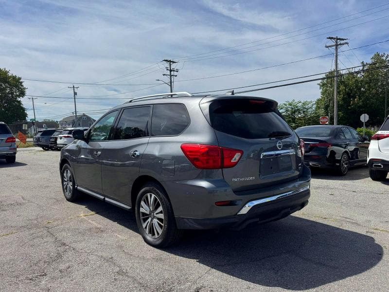 2019 NISSAN PATHFINDER SV 3