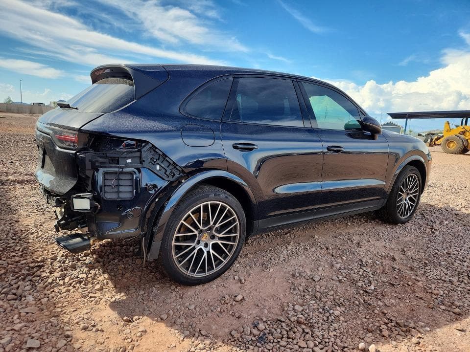 2022 PORSCHE CAYENNE 3