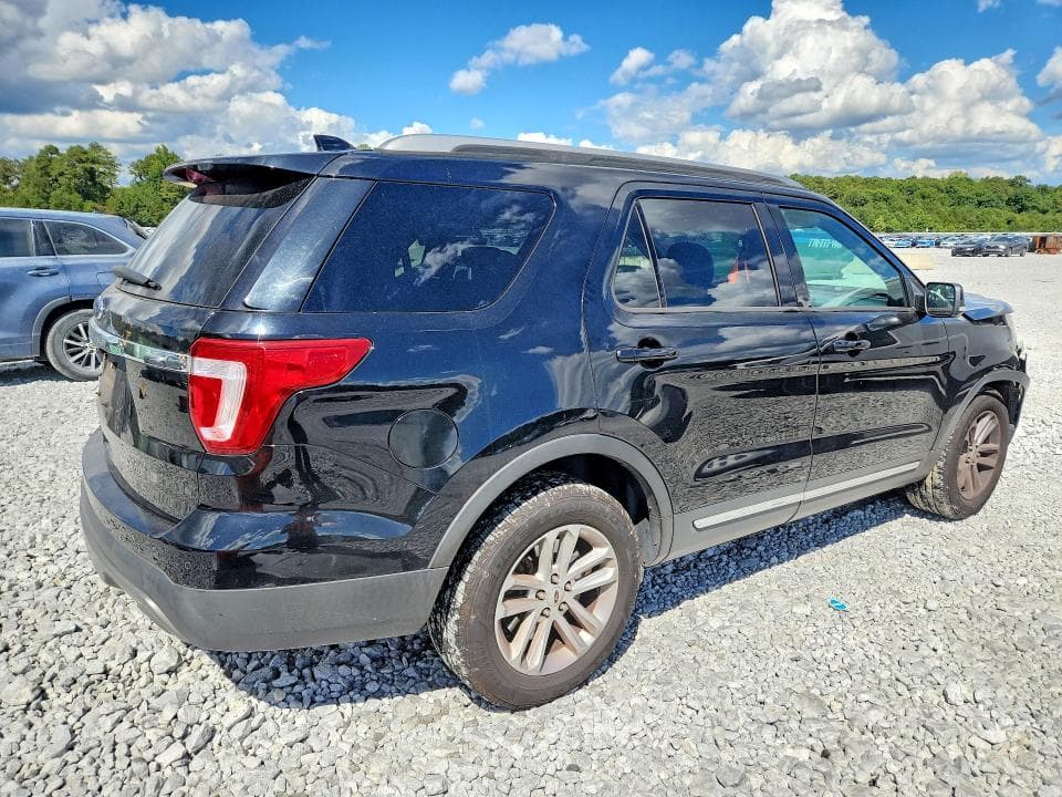 2017 FORD EXPLORER XLT 3