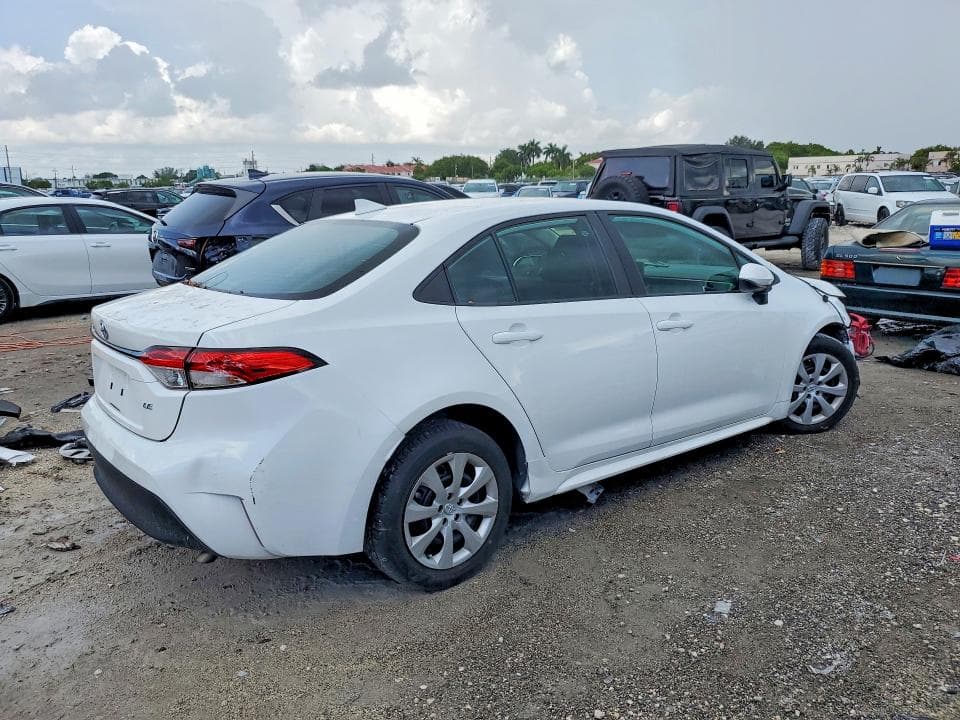 2024 TOYOTA COROLLA LE 3