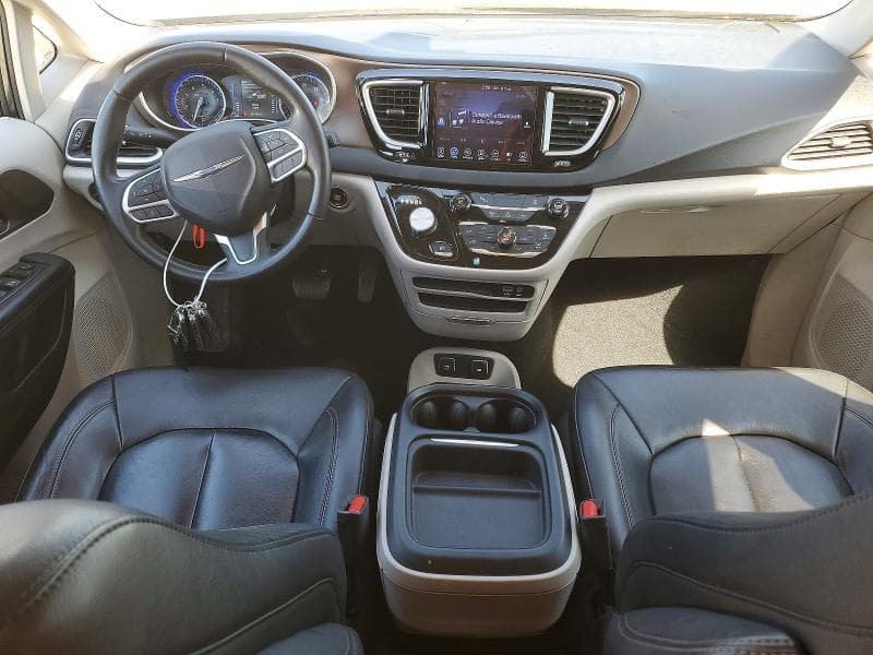 2017 CHRYSLER PACIFICA TOURING L 8