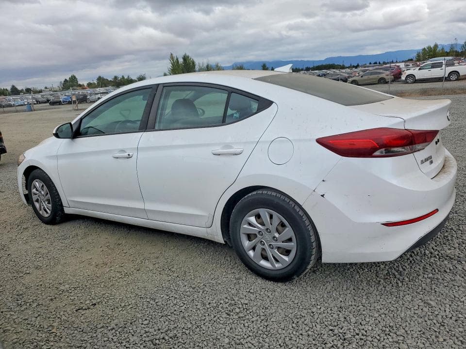 2017 HYUNDAI ELANTRA SE 2