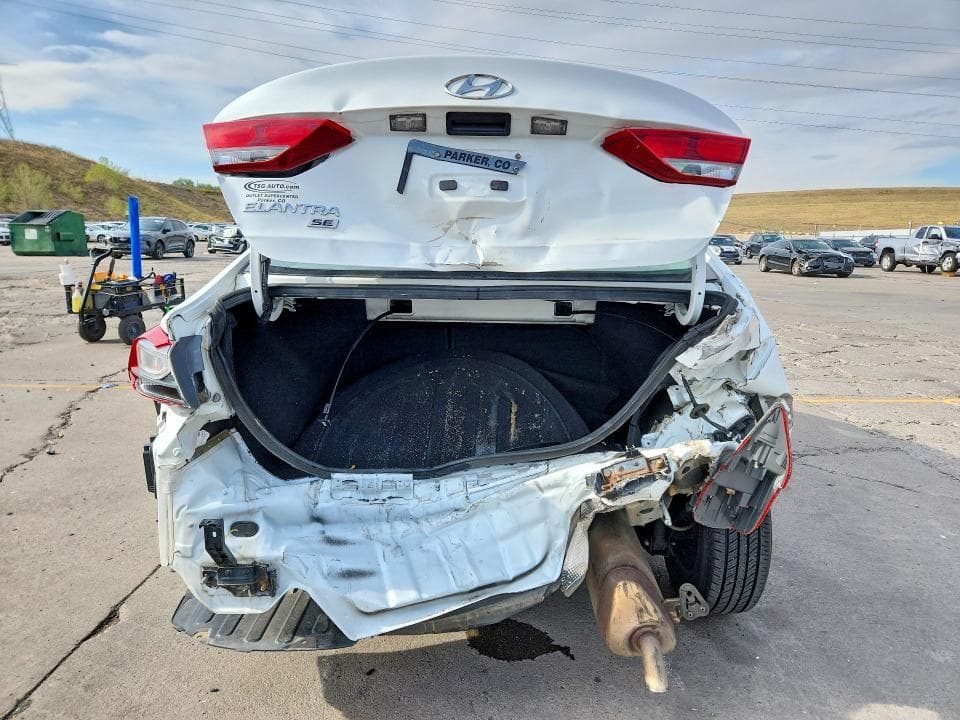 2017 HYUNDAI ELANTRA SE 6