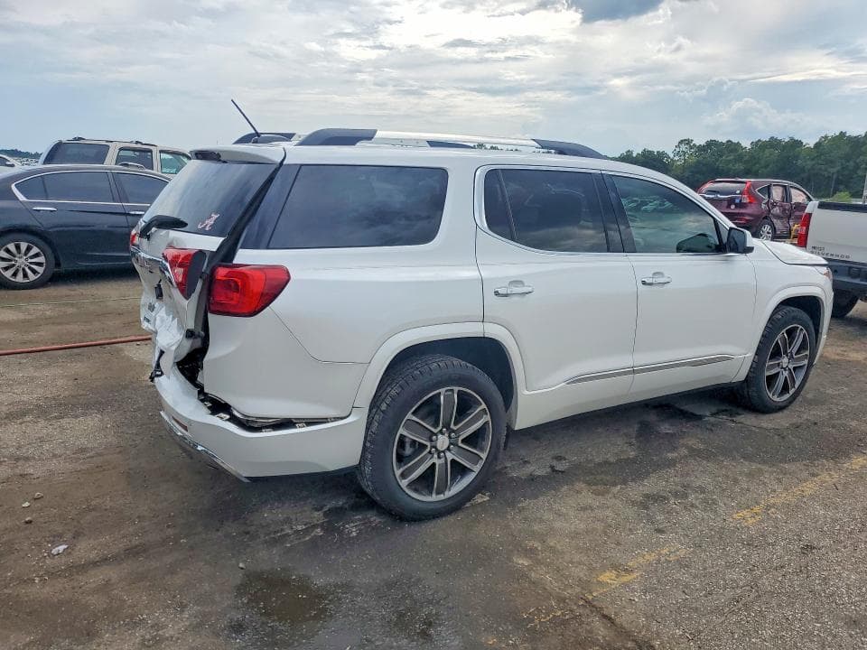 2018 GMC ACADIA DENALI 3