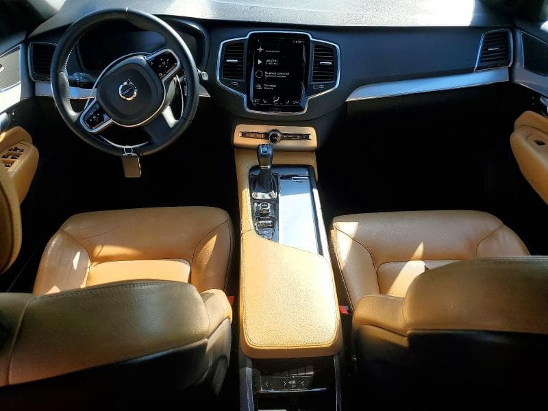 2017 VOLVO XC90 T6 8