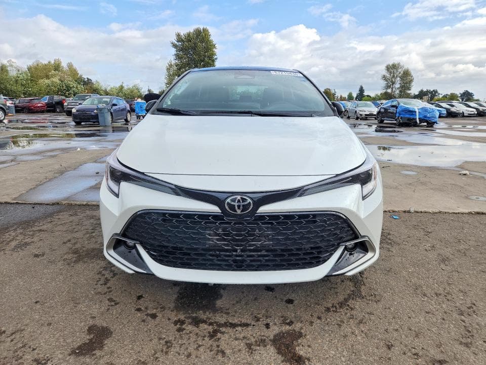 2026 TOYOTA COROLLA XSE 5